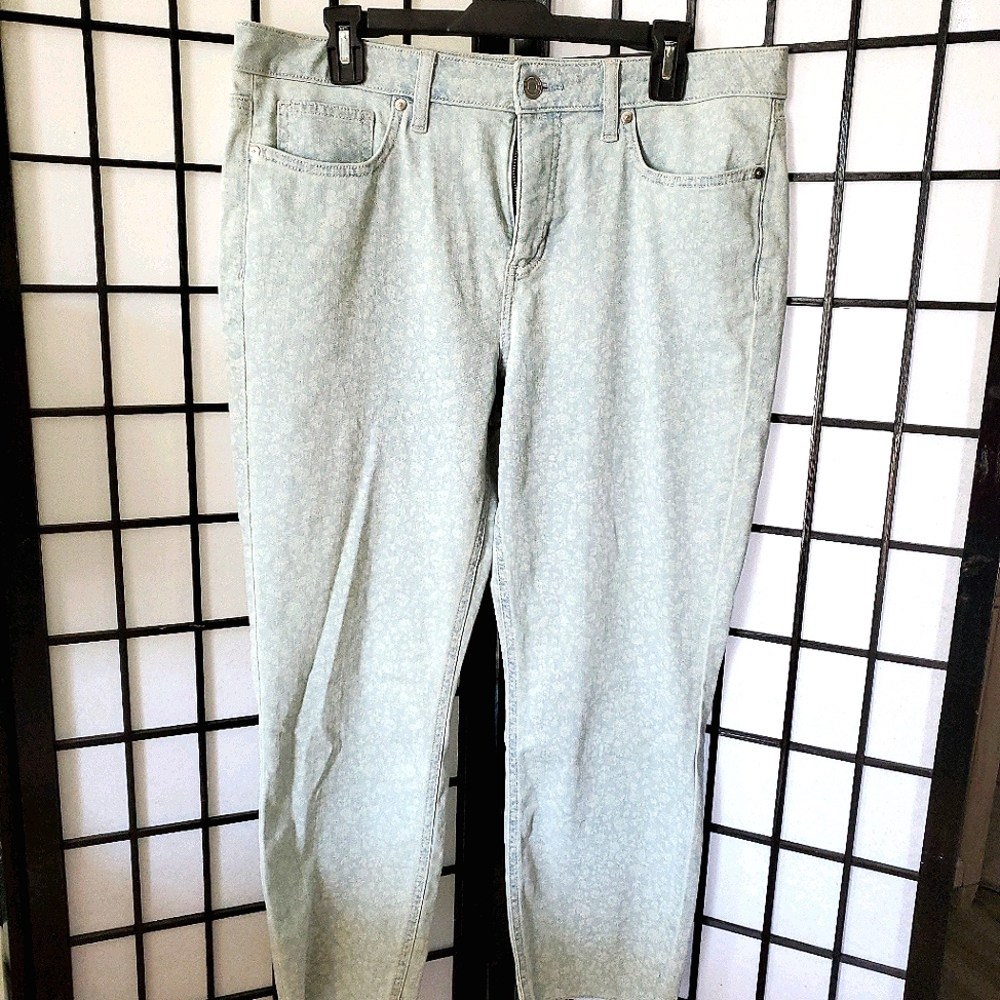 LC Lauren Conrad Cropped Jeans